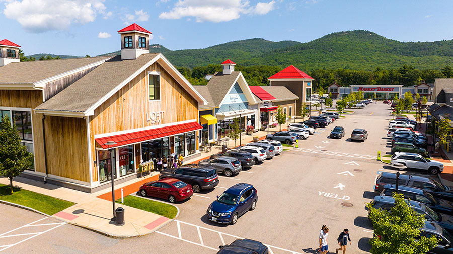 outside shopping outlets in nh